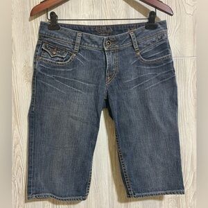 Silver Jeans Nina Denim Bermuda Shorts Snap Back Pockets Size 28